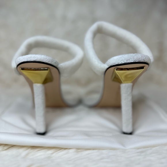 Good American Shoes - Picture 3 of 4